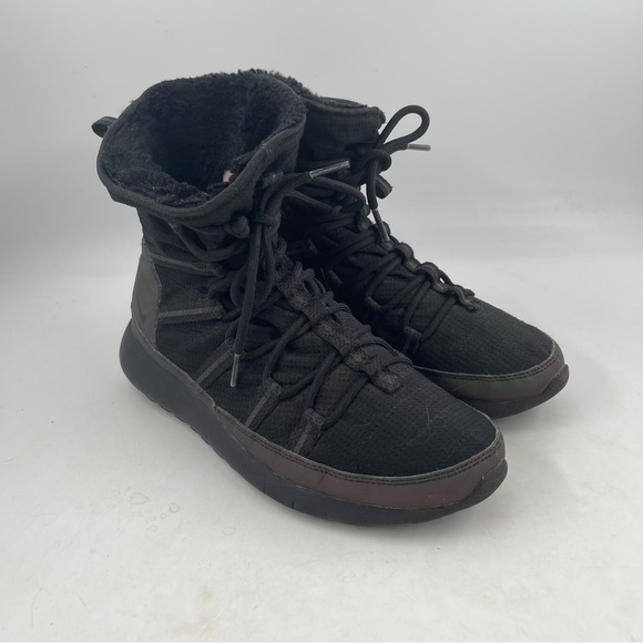 Nike Big Kid’s Roshe One FB Yeezy Black Reflective Winterized Shoes - Size 7 Y - Picture 11 of 11